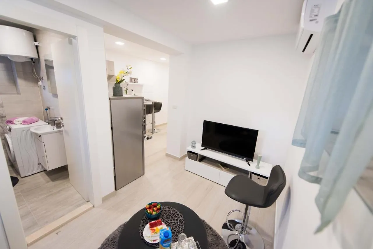 Apartman Ante Split 0*,  Croatia
